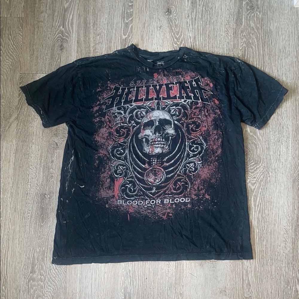 Affliction Black and Red Skull Graphic Tee Y2K vintage size xl acid wash